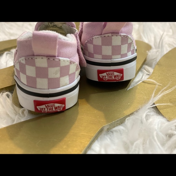 Vans - Picture 2 of 7
